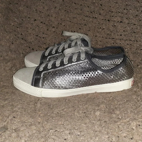 TORY BURCH-Metallic Silver Perforated Leather Lace Up Sneakers-Sz 41-Excellent - Picture 2 of 7